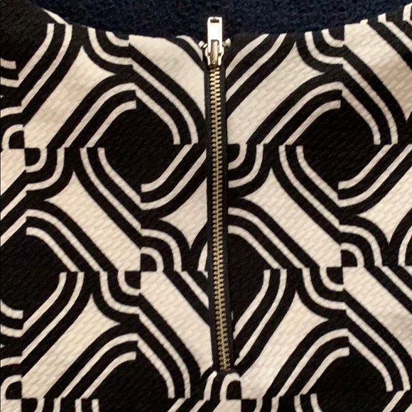 CUTE patterned cropped blouse - Picture 3 of 3